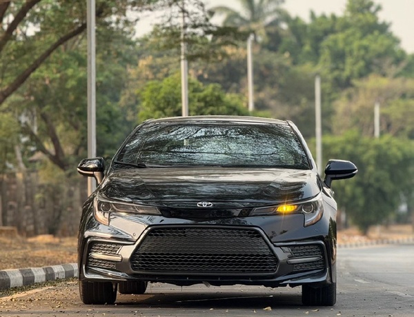 Foreign Used 2021 Toyota Corolla SE for Sale In Abuja