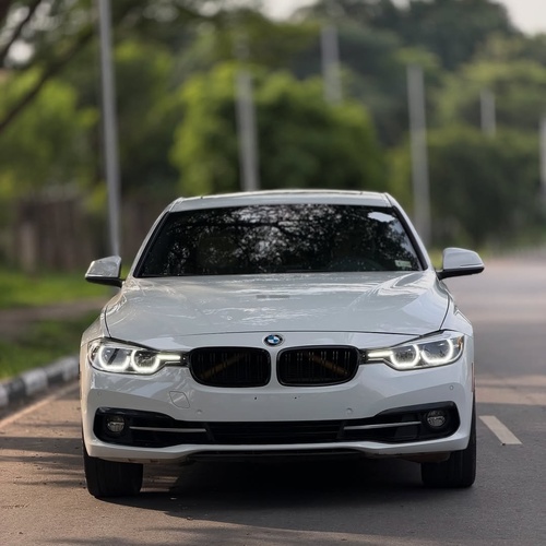 Urgent Sale: BMW 328i 2016 – Clean and Well Maintained