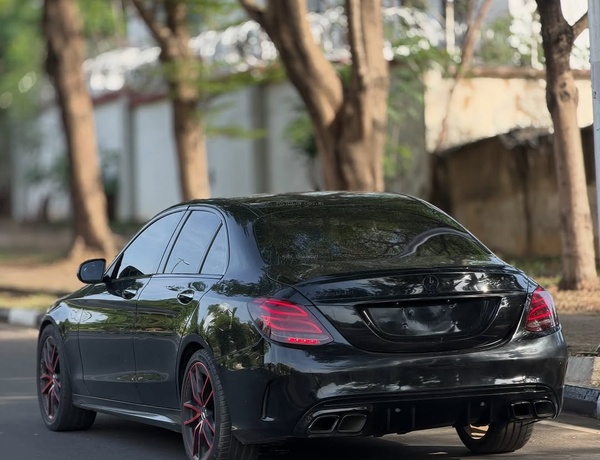 Urgent Sale: Mercedes-Benz C43  AMG in Abuja– Clean & Ready to Drive