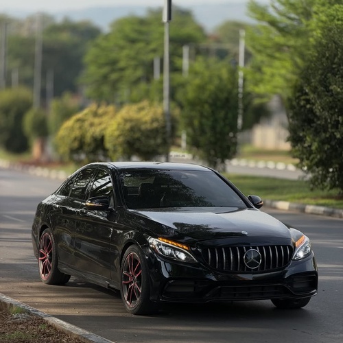 Urgent Sale: Mercedes-Benz C43  AMG in Abuja– Clean & Ready to Drive