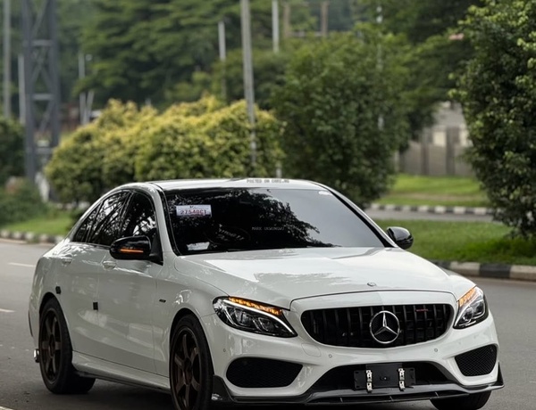 Urgent Sale:  Mercedes-Benz C450 AMG (2016)– Clean & Ready to Drive