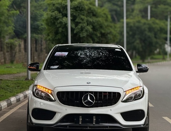 Urgent Sale:  Mercedes-Benz C450 AMG (2016)– Clean & Ready to Drive