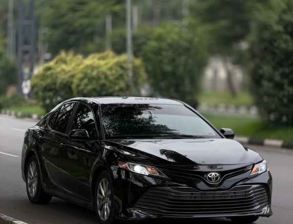 Urgent Sale: Toyota Camry LE (2018)  Foreign Used – Clean & Well Maintained