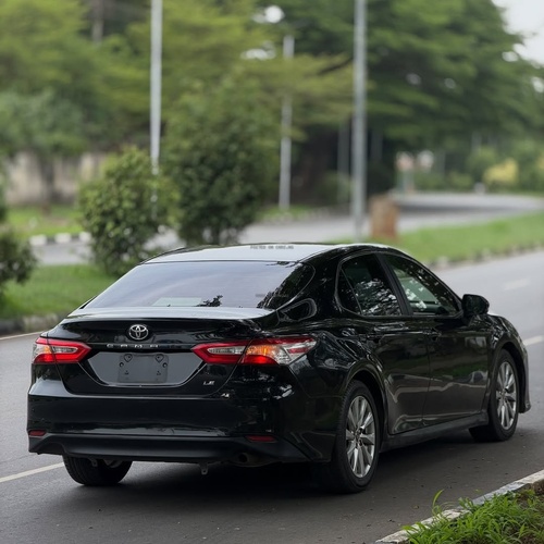 Urgent Sale: Toyota Camry LE (2018)  Foreign Used – Clean & Well Maintained