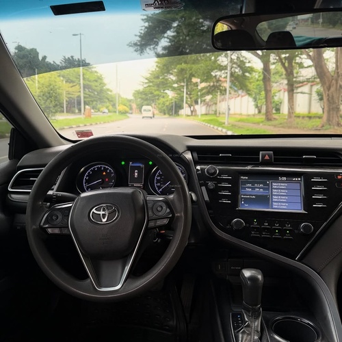 Urgent Sale: Toyota Camry LE (2018)  Foreign Used – Clean & Well Maintained