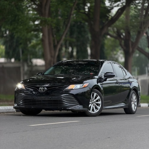 Urgent Sale: Toyota Camry LE (2018)  Foreign Used – Clean & Well Maintained