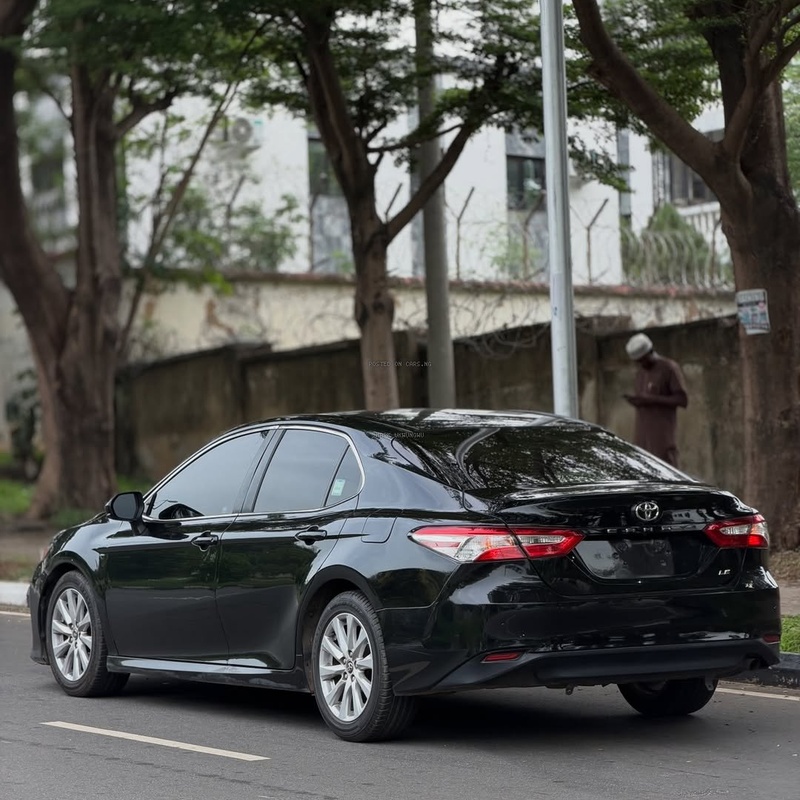 Urgent Sale: Toyota Camry LE (2018)  Foreign Used – Clean & Well Maintained image