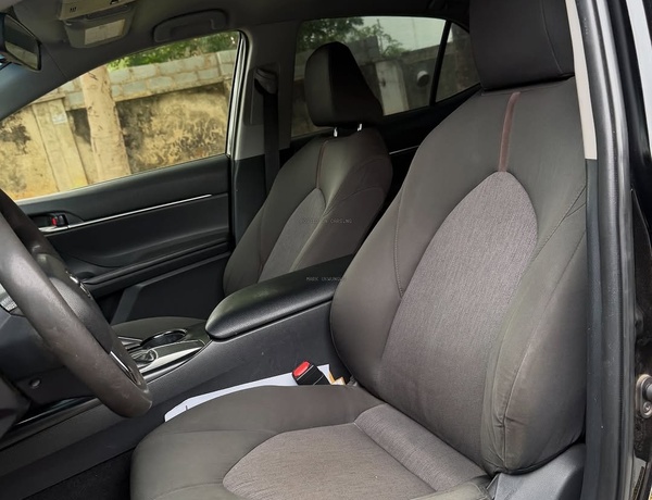 Urgent Sale: Toyota Camry LE (2018)  Foreign Used – Clean & Well Maintained