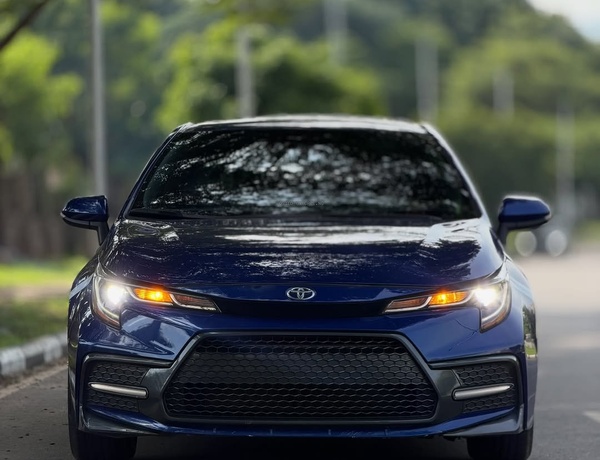 Urgent Sale: Toyota Corolla SE 2019– Clean & Ready to Drive