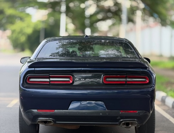 Urgent Sale: Dodge Challenger 2016 – Clean & Ready to Drive