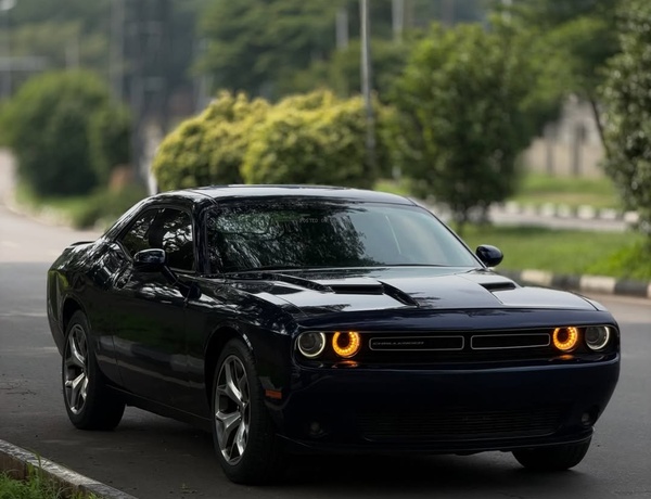 Urgent Sale: Dodge Challenger 2016 – Clean & Ready to Drive