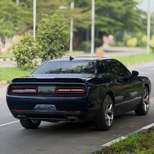 Urgent Sale: Dodge Challenger 2016 – Clean & Ready to Drive