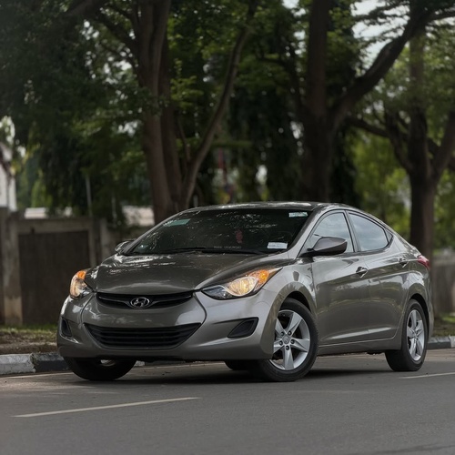 Urgent Sale: Hyundai  Elantra 2013 – Clean & Ready to Drive