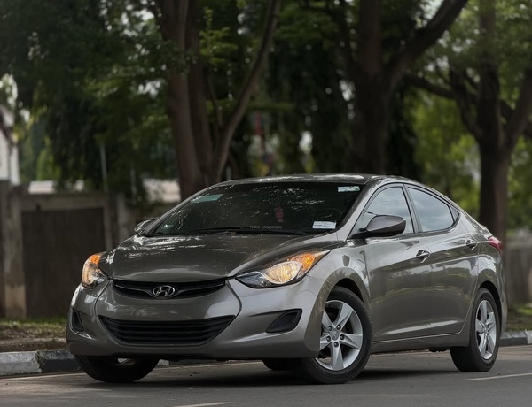Urgent Sale: Hyundai  Elantra 2013 – Clean & Ready to Drive