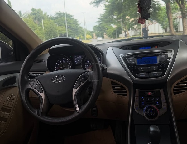 Urgent Sale: Hyundai  Elantra 2013 – Clean & Ready to Drive