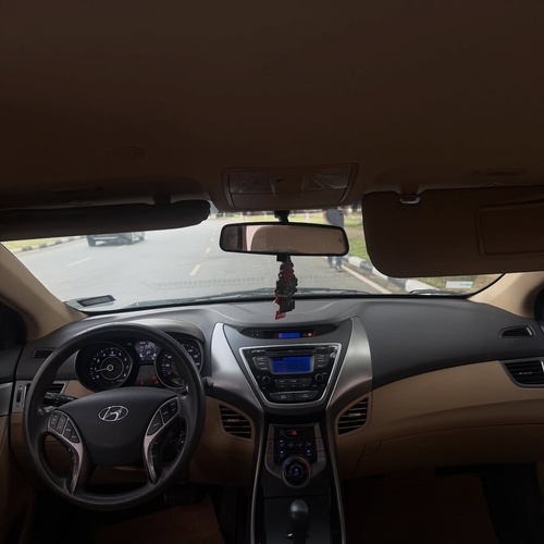 Urgent Sale: Hyundai  Elantra 2013 – Clean & Ready to Drive