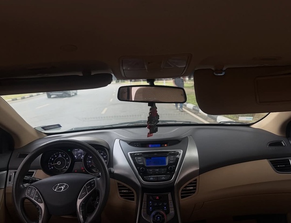 Urgent Sale: Hyundai  Elantra 2013 – Clean & Ready to Drive