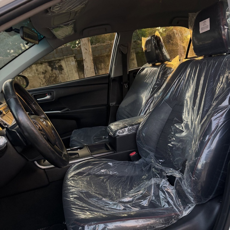 Foreign Used 2015 Toyota Camry SE image