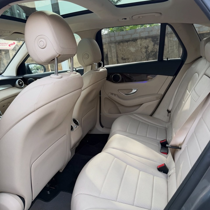 FOREIGN USED MERCEDES-BENZ GLC 300 2021 FOR SALE IN ABUJA image