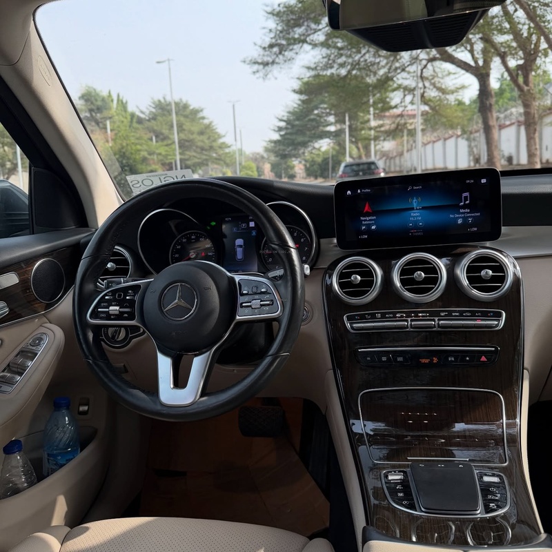 FOREIGN USED MERCEDES-BENZ GLC 300 2021 FOR SALE IN ABUJA image
