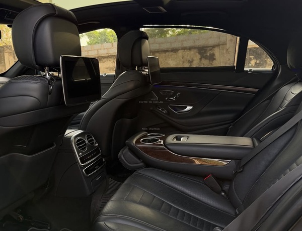 Urgent Sale: Foreign Used Mercedes-Benz S560 2018 in Excellent Condition