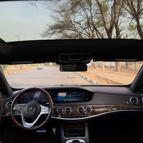 Urgent Sale: Foreign Used Mercedes-Benz S560 2018 in Excellent Condition