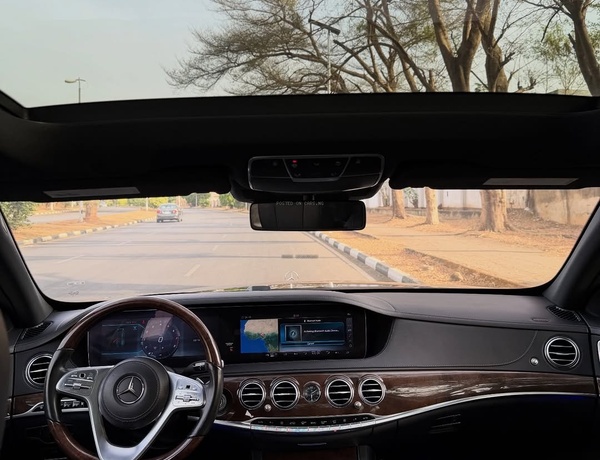Urgent Sale: Foreign Used Mercedes-Benz S560 2018 in Excellent Condition
