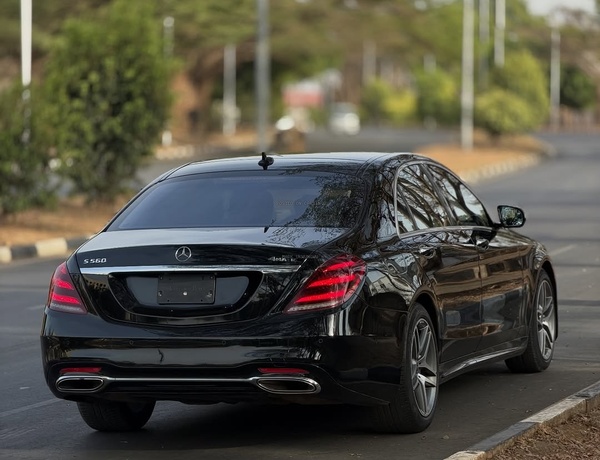 Urgent Sale: Foreign Used Mercedes-Benz S560 2018 in Excellent Condition