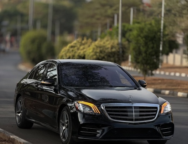 Urgent Sale: Foreign Used Mercedes-Benz S560 2018 in Excellent Condition