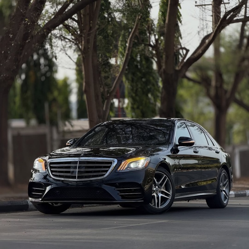 Urgent Sale: Foreign Used Mercedes-Benz S560 2018 in Excellent Condition image