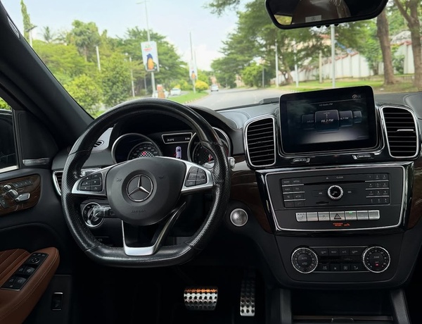 2017 MERCEDES-BENZ GLE43 COUPE – FOREIGN USED | AMG SPORT LUXURY SUV