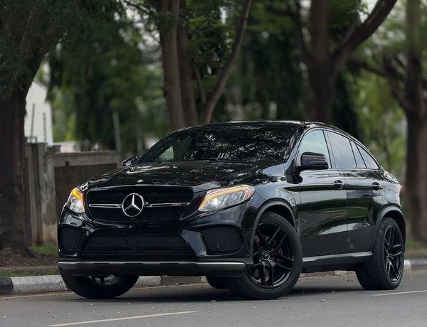 2017 MERCEDES-BENZ GLE43 COUPE – FOREIGN USED | AMG SPORT LUXURY SUV
