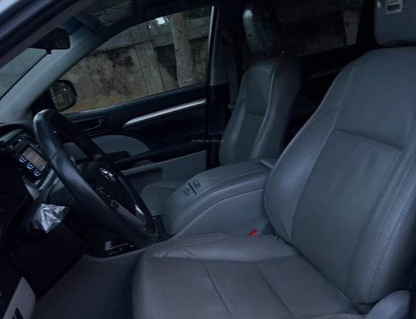 Urgent Sale: Toyota Highlander LE 2015 – Clean & Ready to Drive
