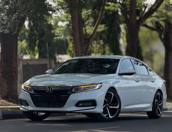 Urgent Sale: 2018 HONDA ACCORD SPORT FOREIGN USED Very Neat Unit