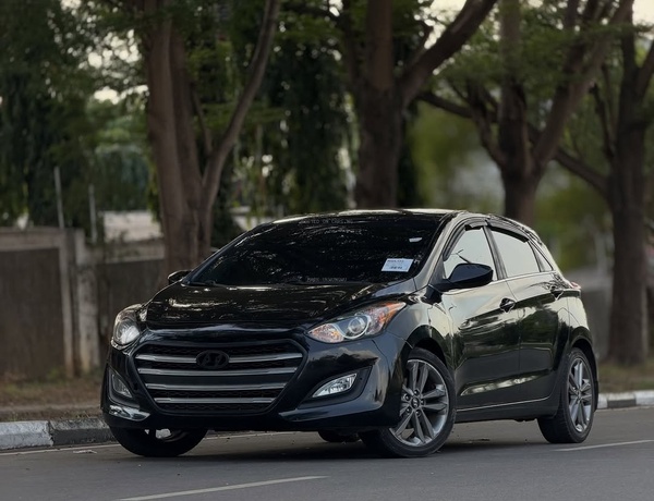 2016 HYUNDAI ELANTRA GT – FOREIGN USED | SPORTY & FUEL EFFICIENT HATCHBACK