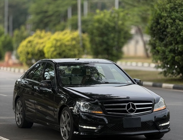 Urgent Sale: 2013 MERCEDES-BENZ C300  FOREIGN USED – Very Neat Unit
