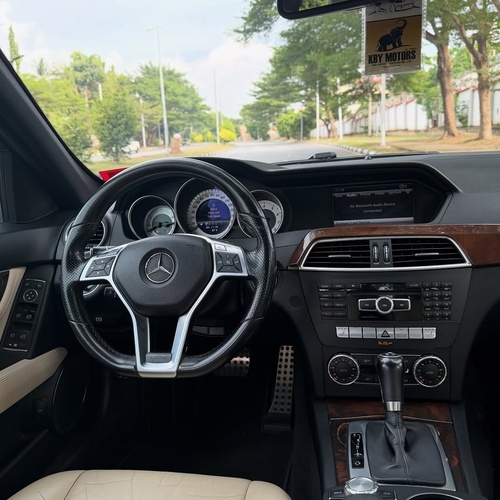 Urgent Sale: 2013 MERCEDES-BENZ C300  FOREIGN USED – Very Neat Unit
