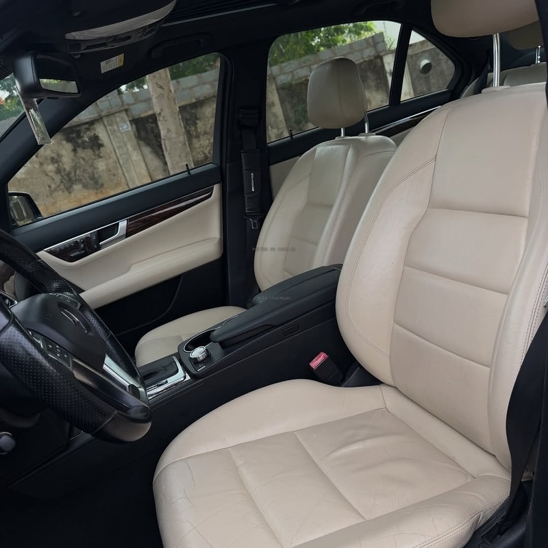 Urgent Sale: 2013 MERCEDES-BENZ C300  FOREIGN USED – Very Neat Unit image