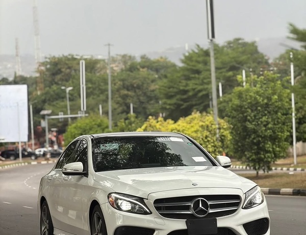 Urgent Sale; 2015 MERCEDES-BENZ C400 FOREIGN USED– Very Neat Unit