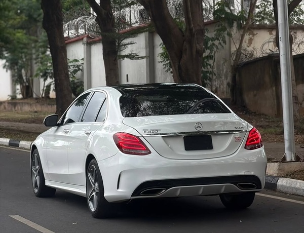 Urgent Sale; 2015 MERCEDES-BENZ C400 FOREIGN USED– Very Neat Unit