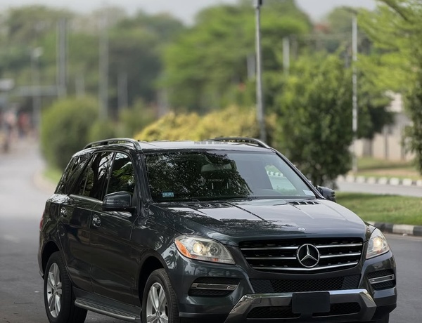 MERCEDES-BENZ ML350 2013– FOREIGN USED, VERY SHARP DEAL
