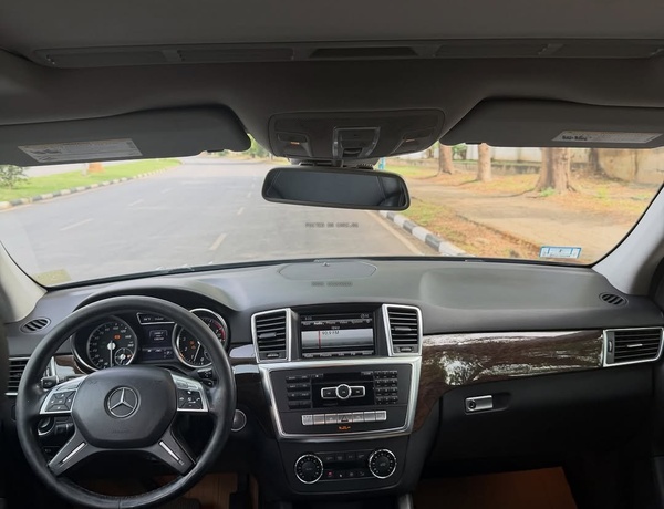 MERCEDES-BENZ ML350 2013– FOREIGN USED, VERY SHARP DEAL