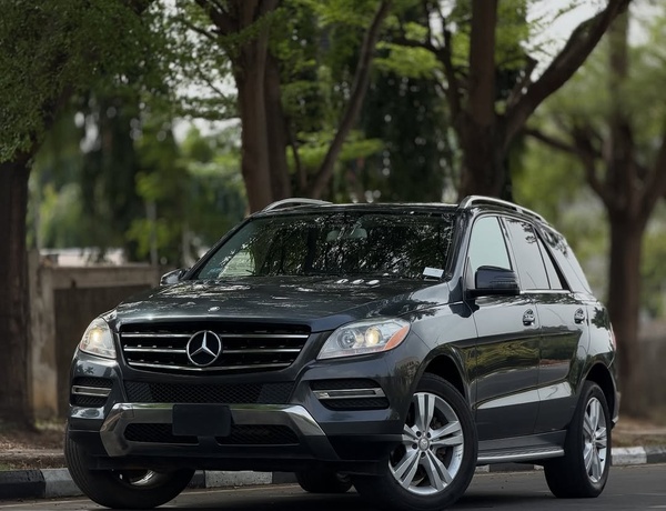 MERCEDES-BENZ ML350 2013– FOREIGN USED, VERY SHARP DEAL