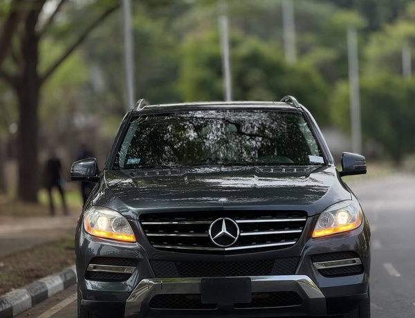 MERCEDES-BENZ ML350 2013– FOREIGN USED, VERY SHARP DEAL