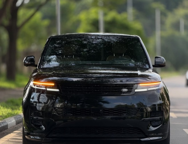Urgent Sale: Foreign Used Range Rover Sport 2023 – Clean & Ready