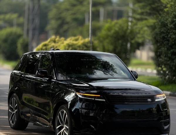 Urgent Sale: Foreign Used Range Rover Sport 2023 – Clean & Ready