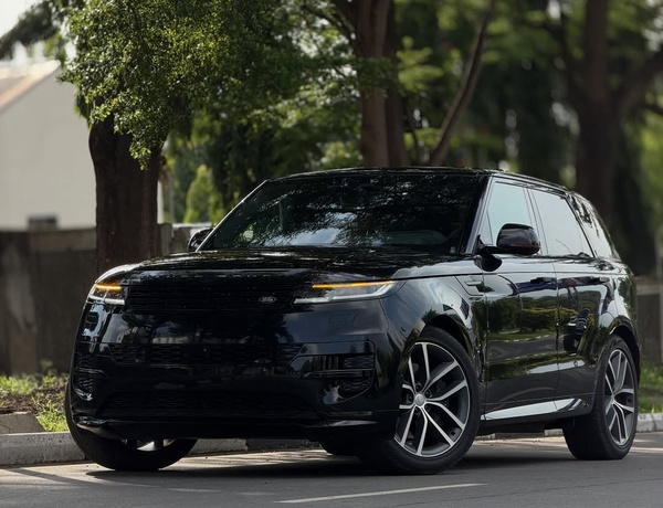 Urgent Sale: Foreign Used Range Rover Sport 2023 – Clean & Ready
