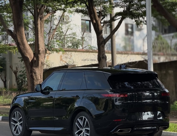 Urgent Sale: Foreign Used Range Rover Sport 2023 – Clean & Ready