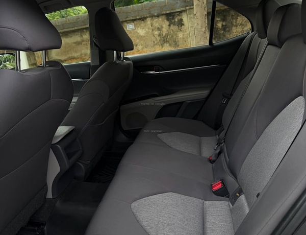 FORIEGN USED TOYOTA CAMRY LE 2018 FOR SALE IN ABUJA