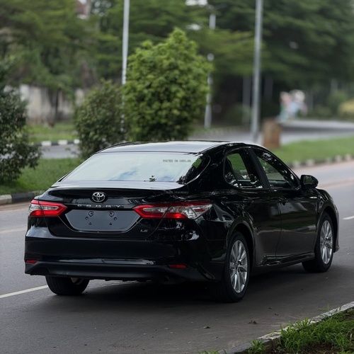 FORIEGN USED TOYOTA CAMRY LE 2018 FOR SALE IN ABUJA
